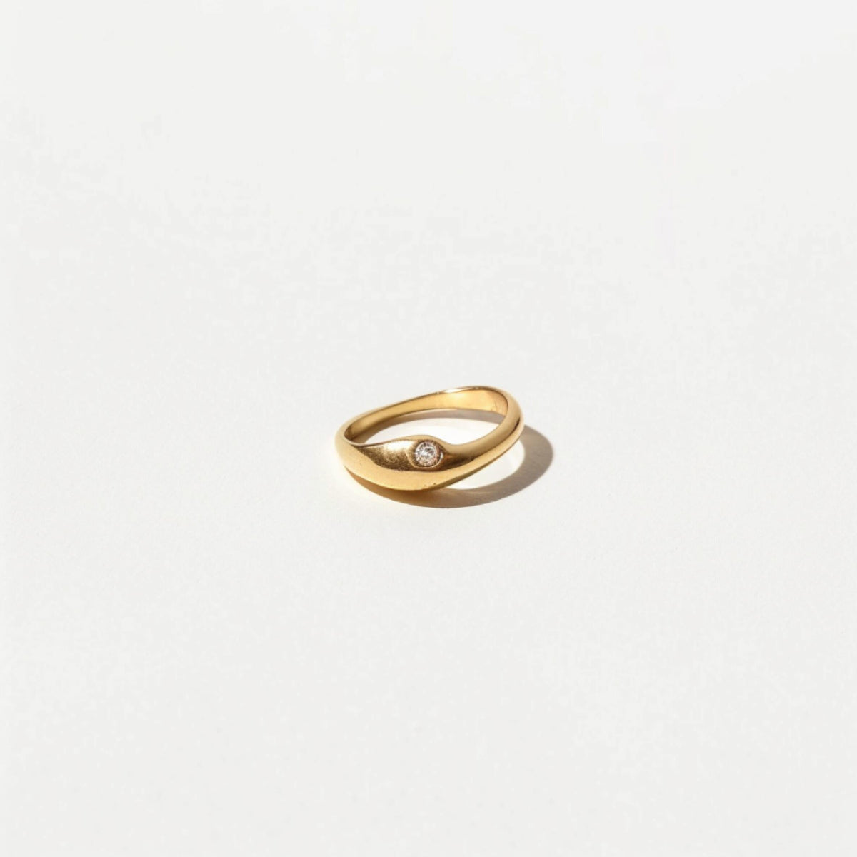 18K Gold Bezel Diamond Ring